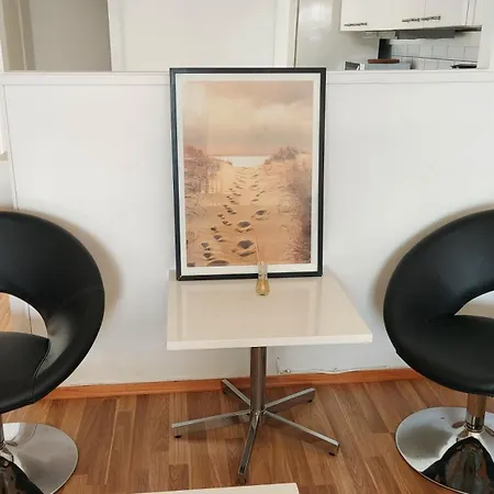 Forus 2 Bedroom Διαμέρισμα *